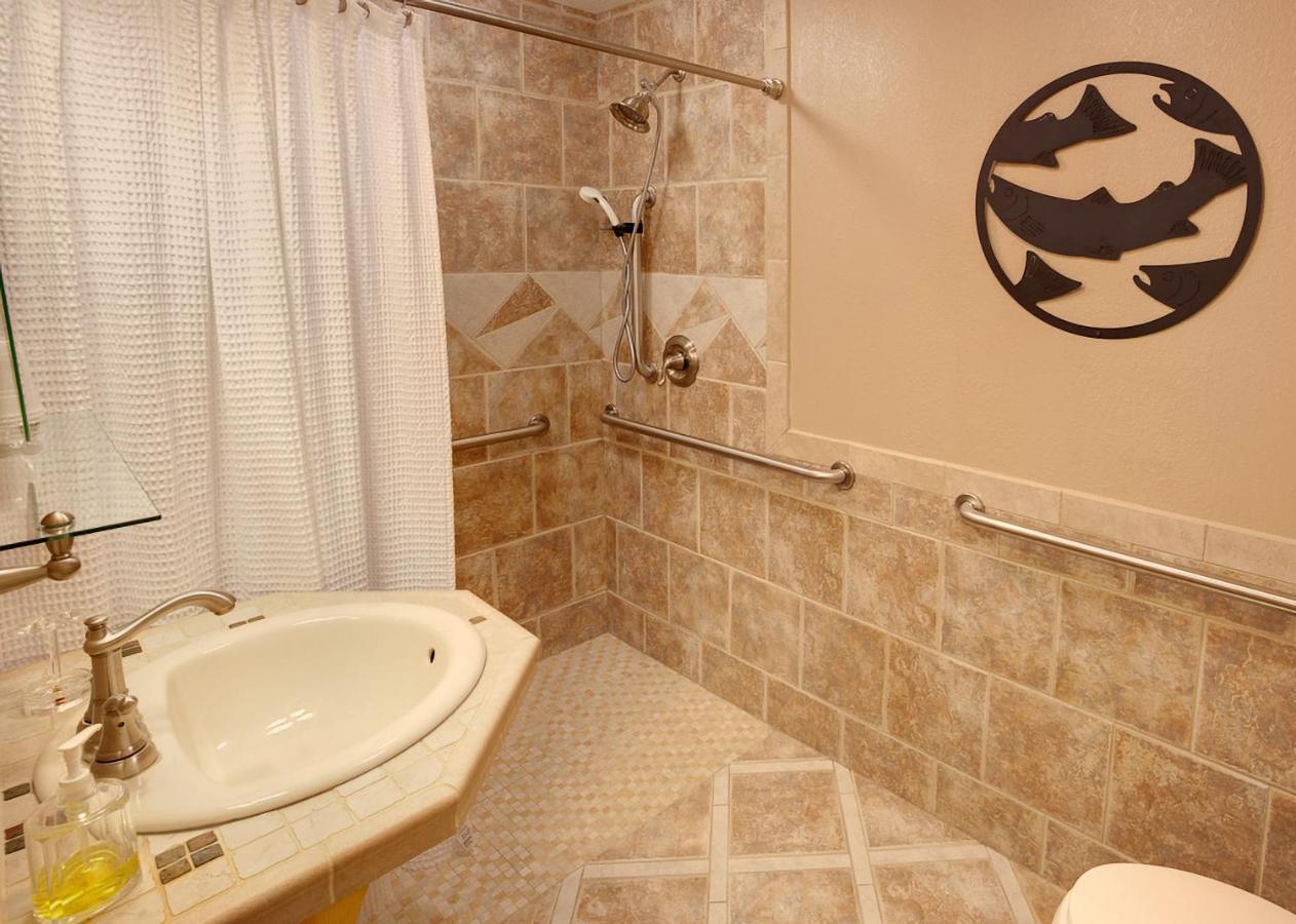 Sea Parrot Inn Seldovia エクステリア 写真