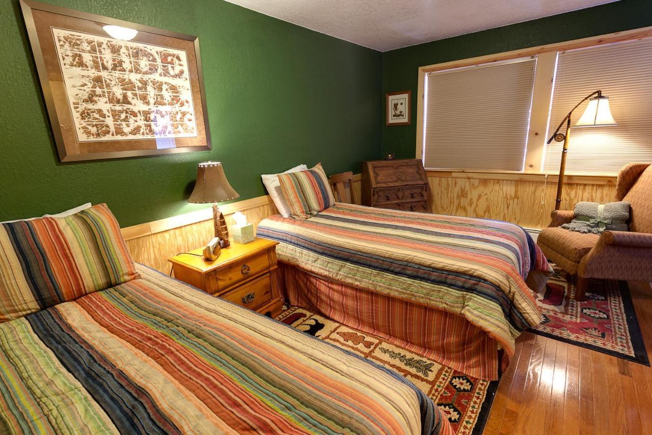 Sea Parrot Inn Seldovia エクステリア 写真