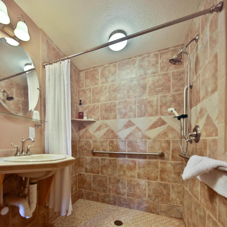 Sea Parrot Inn Seldovia エクステリア 写真